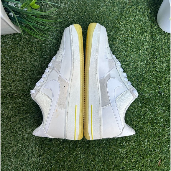 Nike Women's Air Force 1'07 Low  Color
SUMMIT WHITE/WHITE-OPTI YELLOW-SAIL 7.5 - Picture 13 of 16